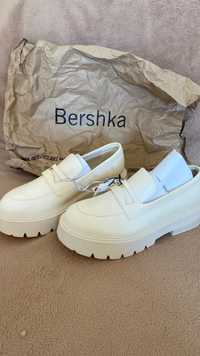 Продам Лофери Bershka