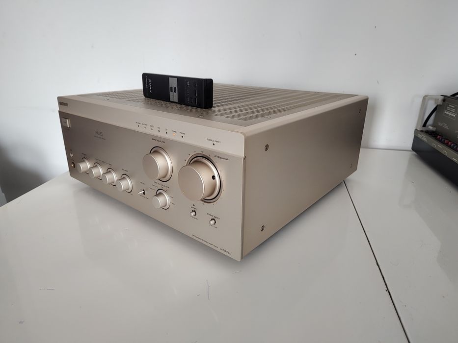 Sony TA-FA5ES , oryginalny pilot . ES . Piękny stan .