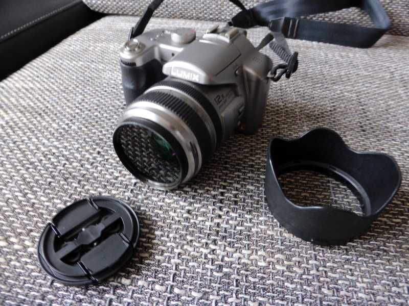 Aparat fotograficzny Panasonic DMC-FZ30 - idealny, kompletny
