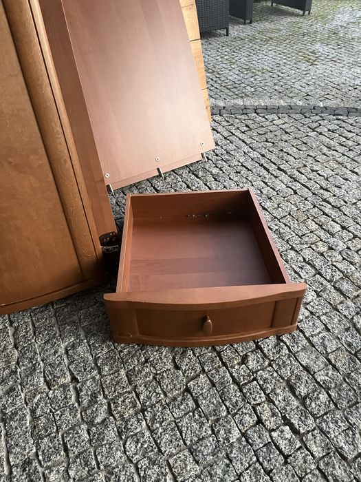 Продається шафа 4-рьох дверна,фабрична,виробник Німеччина,в ідеальному