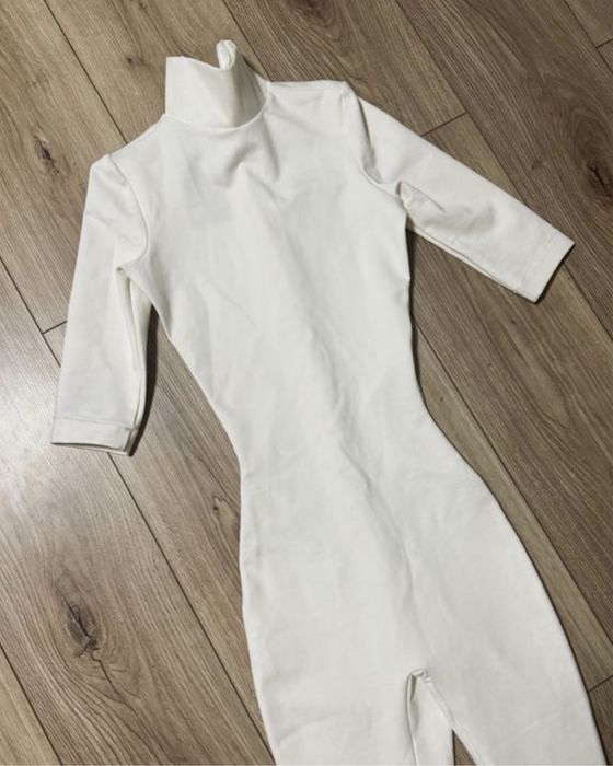 Спортивний комбінезон по фігурі LIOR