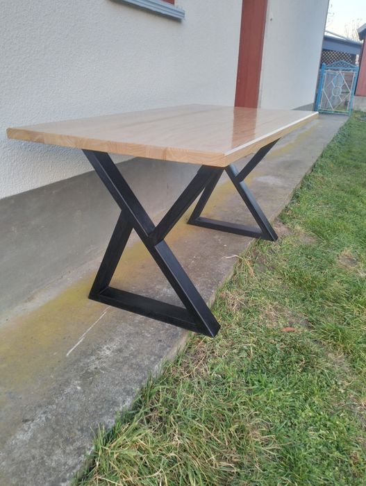 Продається стіл низ метал, стільниця ясен