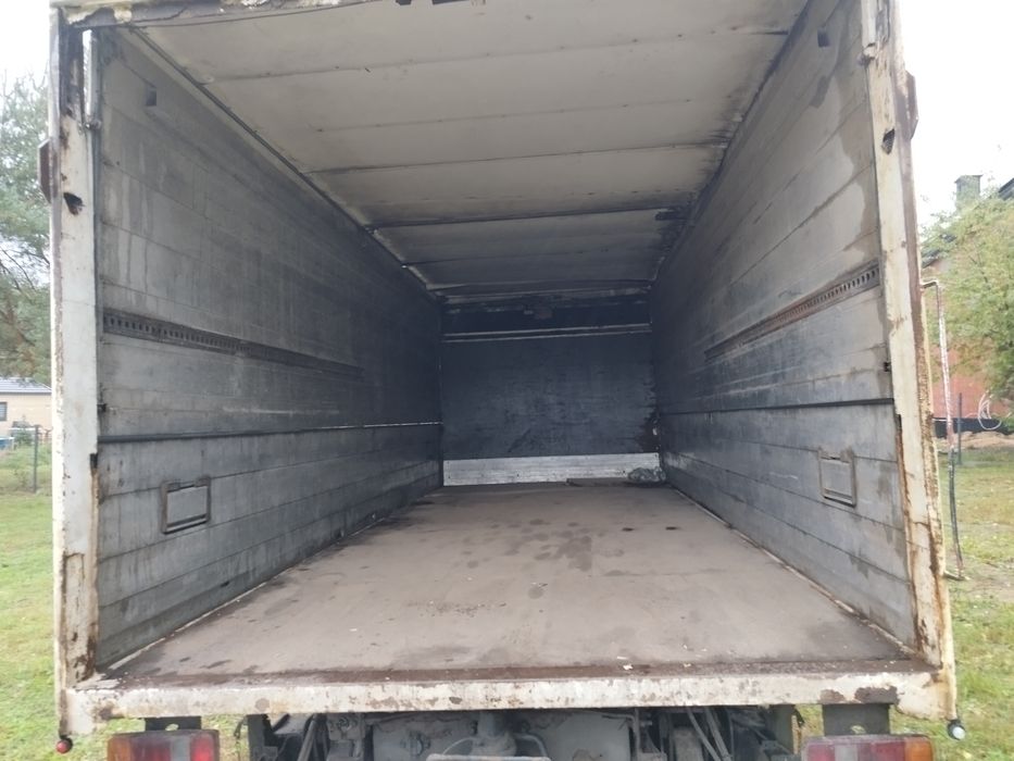 Kontener otwierane boki ściany 6.40m wystawka sklep rampa