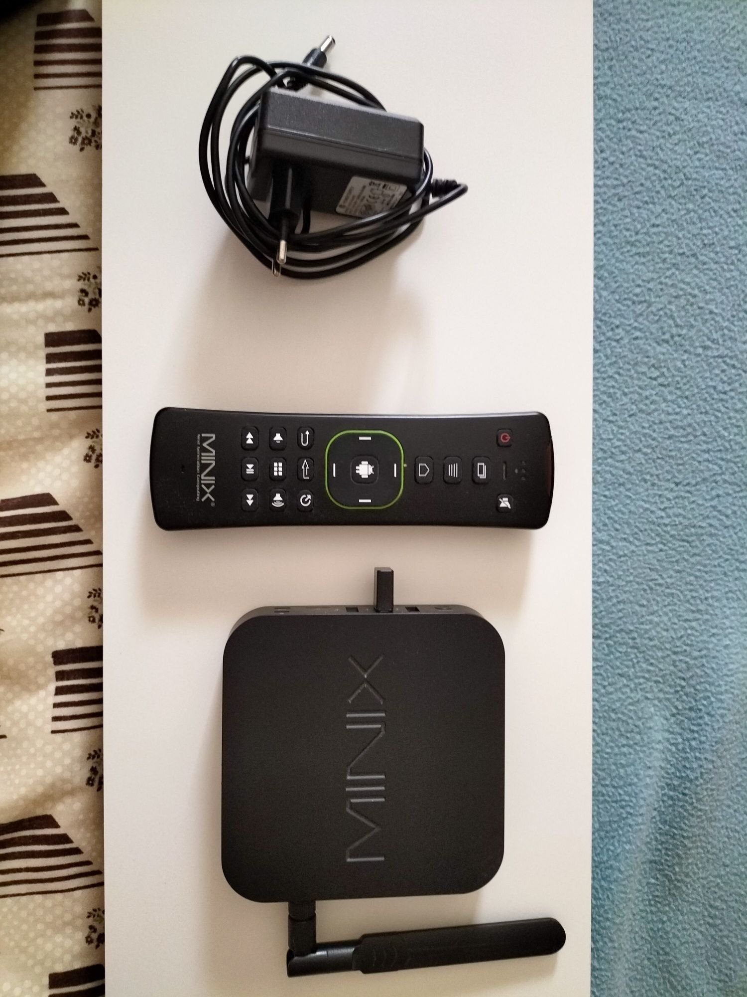 Minix Neo U1 - box android