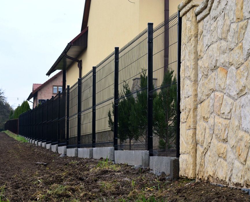 Kompletne ogrodzenie panelowe z podmurówką - 150cm wys. ocynk + kolor