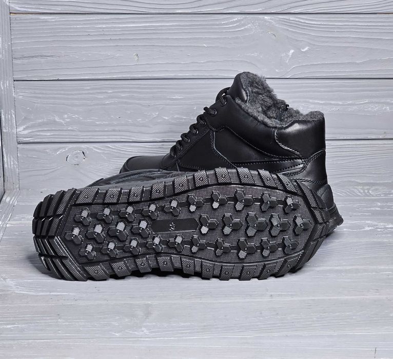 Кожаные мужские зимние широкие черные прошитые ботинки шнурок змейка
