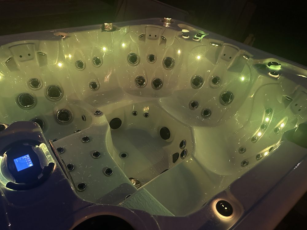 Coast Spas Helios 234x234x102 Jacuzzi ogrodowe stan idealny