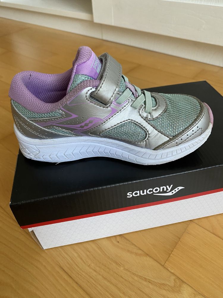 Дитячі кросівки saucony 28 р. (18 см - устілка)