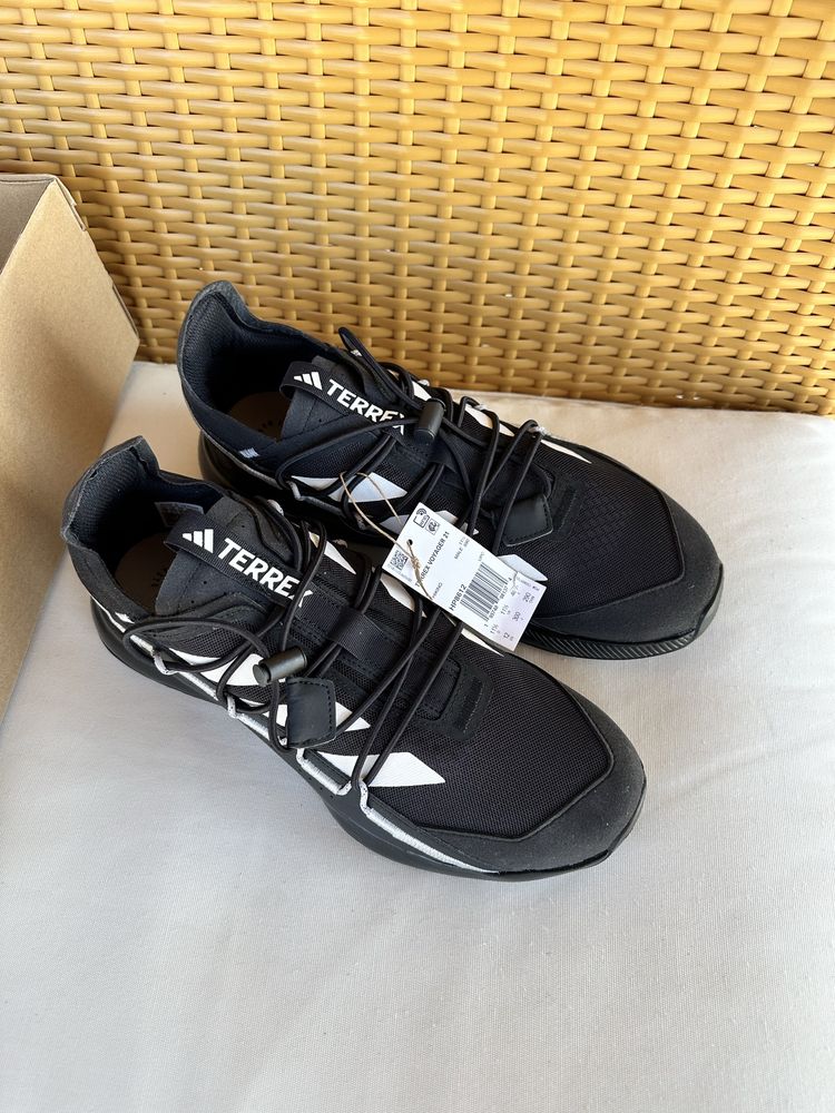 Кросівки Adidas Terrex Voyager 21, р46, 29см