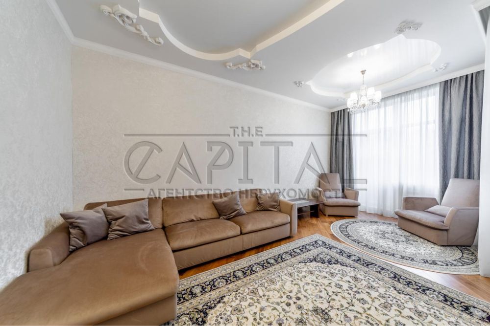 Продажа 2к квартиры 65 м², центр Киева, ул. Дмитриевская 66а