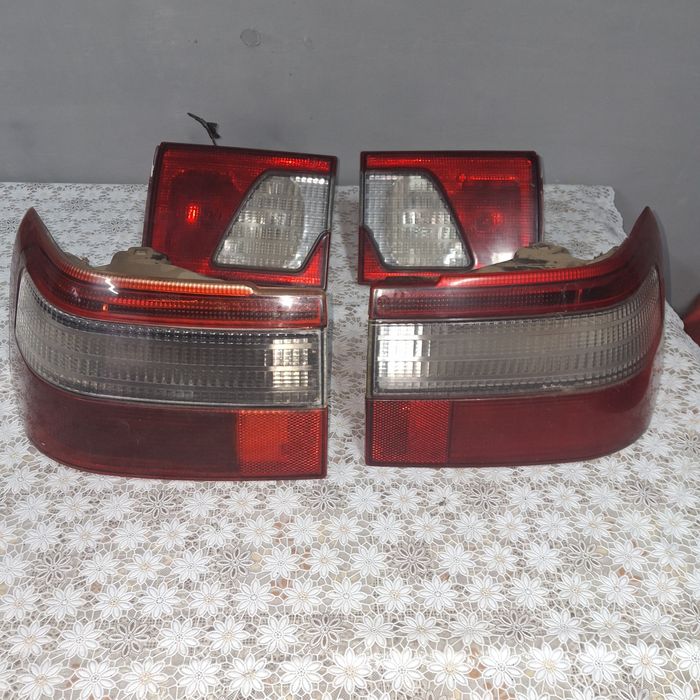 Комплект стопов задних фонарей ваз 2110 2112 клюшки.