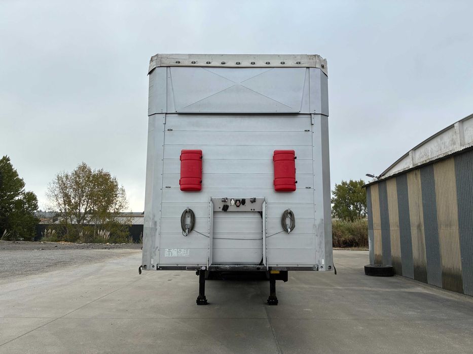 Semi-Reboque Schmitz Cargobull 2014 com Lona e Teto Elevatório