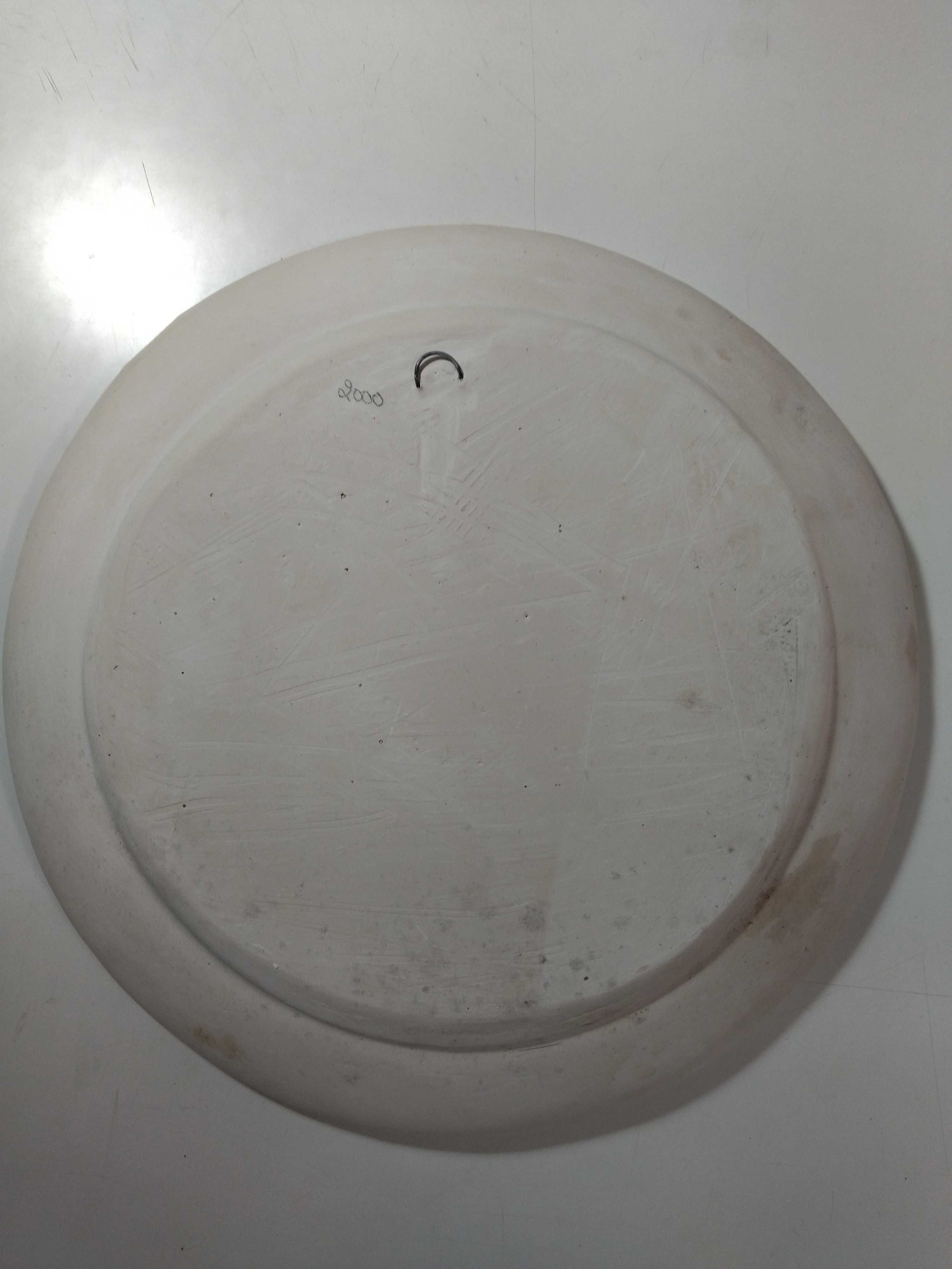 Peça Redonda em Gesso com Relevo (para pintar ou não)