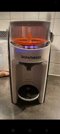 Baby Brezza Pro formula машина для приготування дитячої суміші