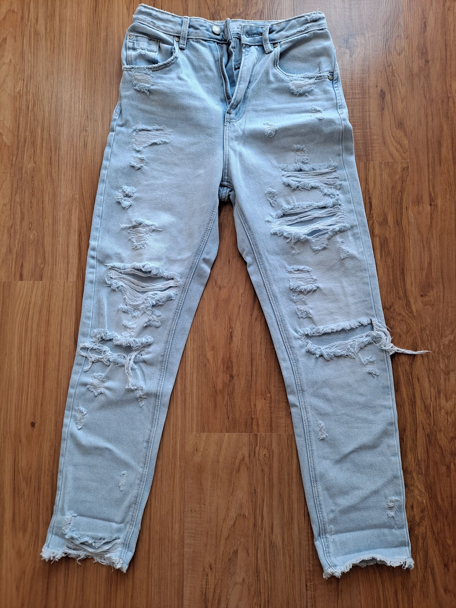 Spodnie jeans Stradivarius 32