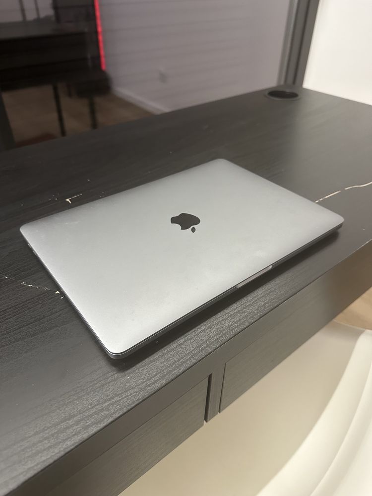 MacBook PRO M2 | 256GB SSD e 8GB RAM