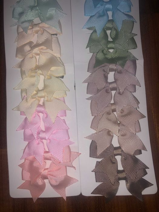 20 lacinhos criança novos