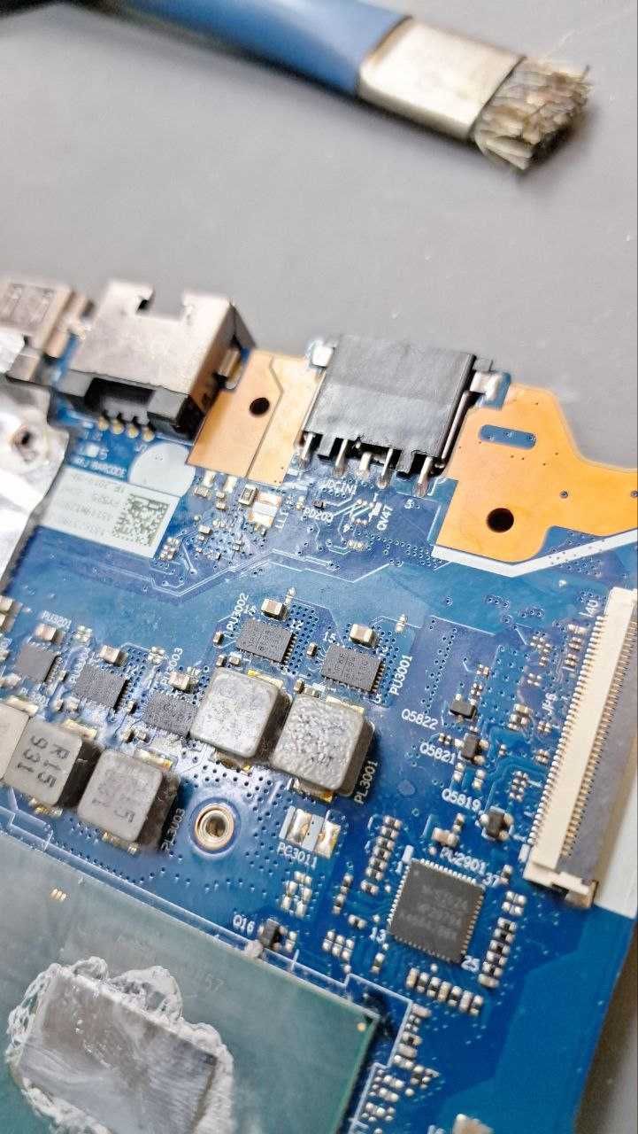 Naprawa laptopów, PC i innej elektroniki w Warszawie