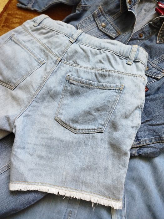 Джинсові плаття і шорти для дівчинки