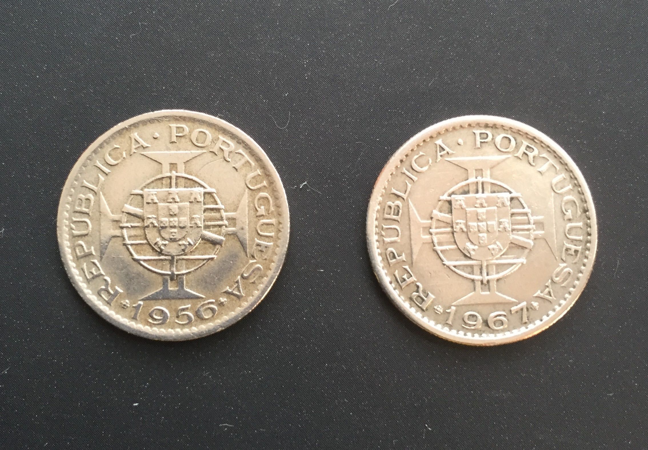 Lote de 2 moedas 2.50 escudos - Angola 1956 e 1967