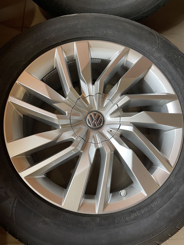 КОЛЕСА В СБОРЕ VW TOUAREG 2019 R19 5x112 255/55/19 Good tear NEW