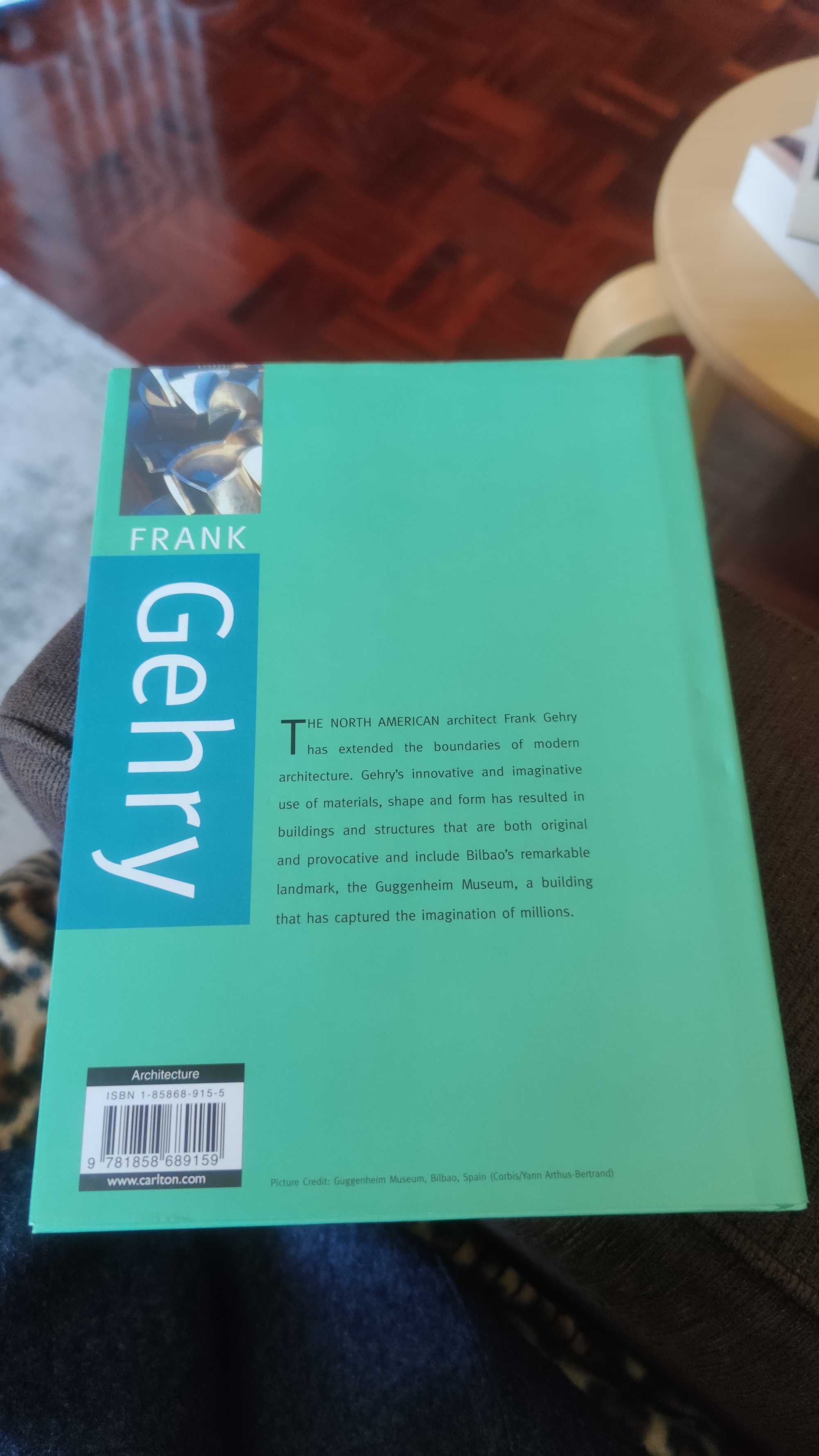 Livro Frank Gehry, Naomi Stungo