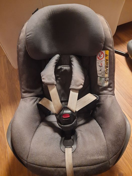 Fotelik Maxi cosi 2wayPearl  + baza 2 wayFixi