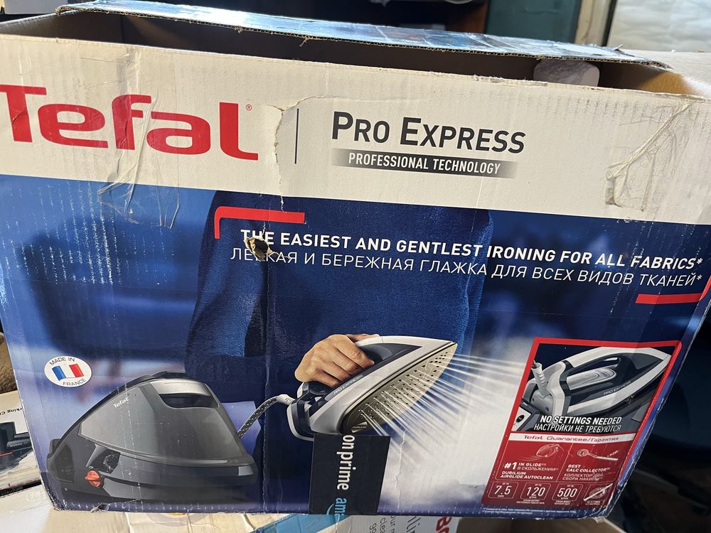 Tefal żelazko ze stacja parową GV7832