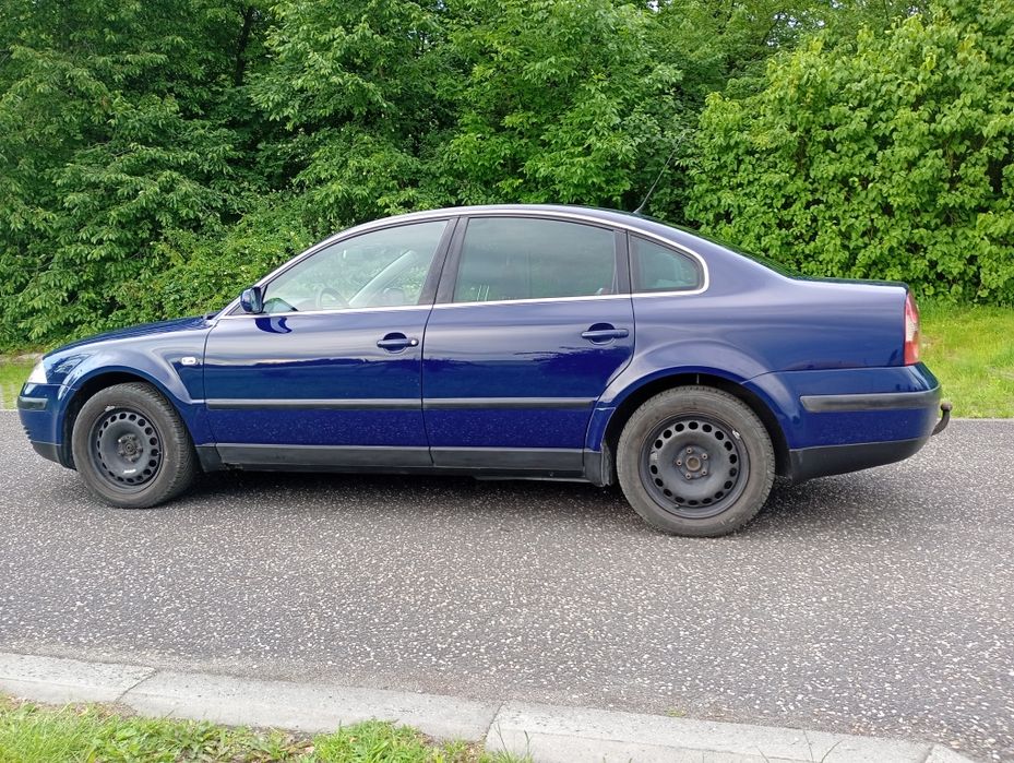 VW Passat B5 FL 1.6 8v 102 KM BEZWYPADEK klimatyzacja SERWIS bez RDZY