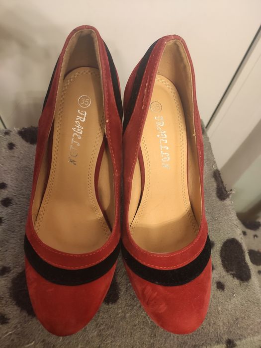 Bordowe czułenka na wysokim obcasie 35