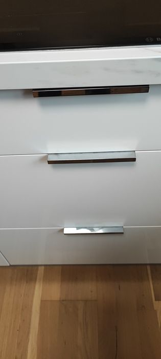 Uchwyty do mebli 16 sztuk