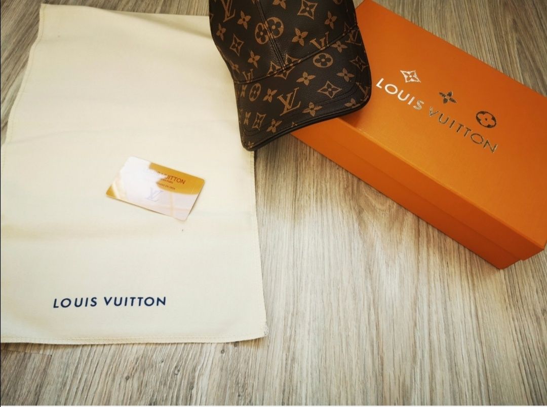 Czapka Louis Vuitton LV pasek