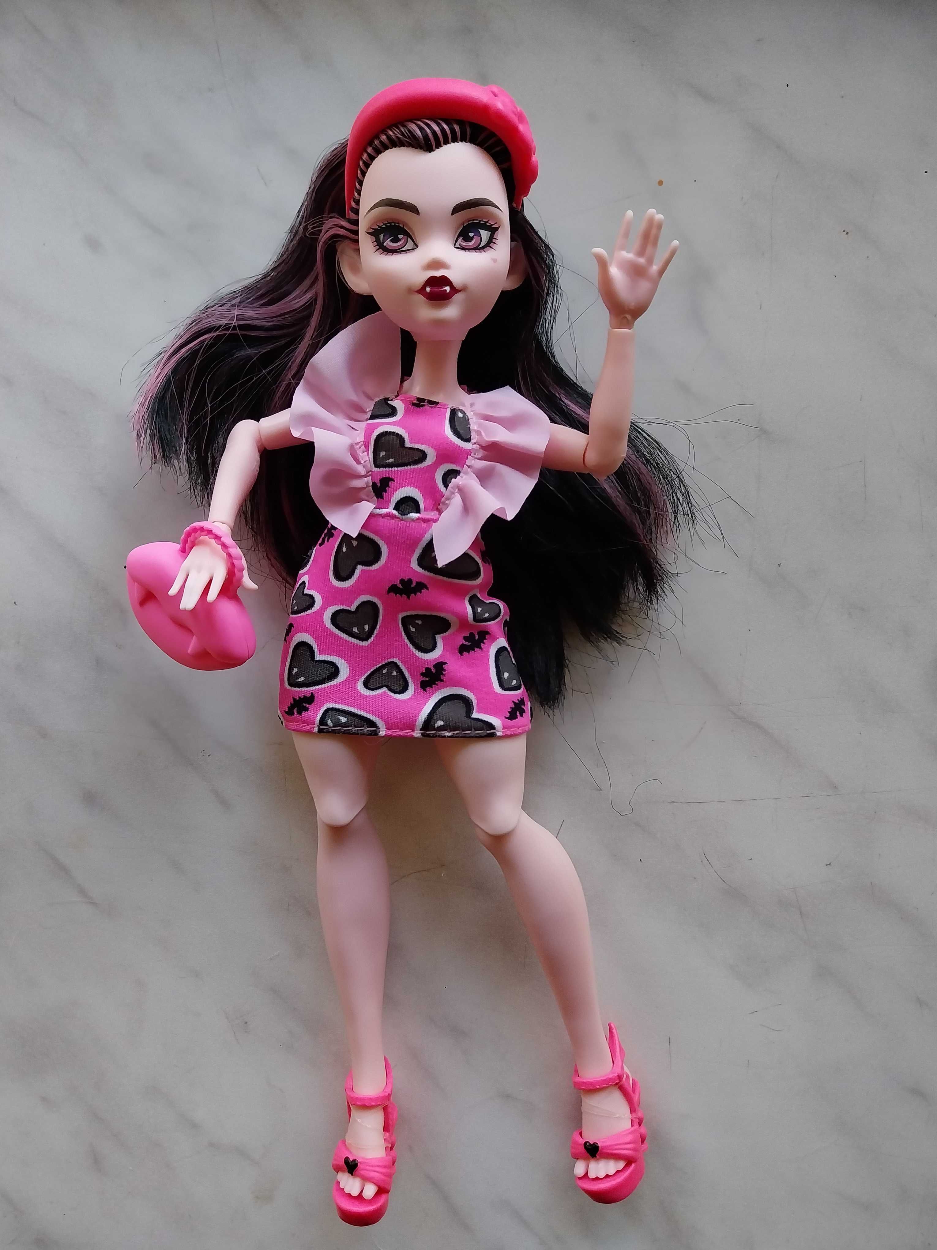lalka monster high draculaura