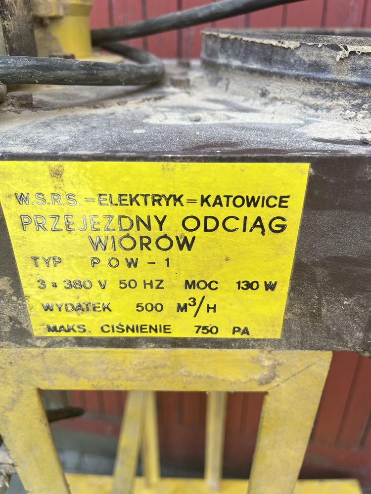 Przejezdny odciąg wiorów