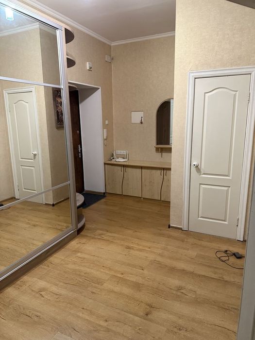 Сдам светлую 1 ком. кв. в шикарном р-не, ул. Говорова/Парк Победы