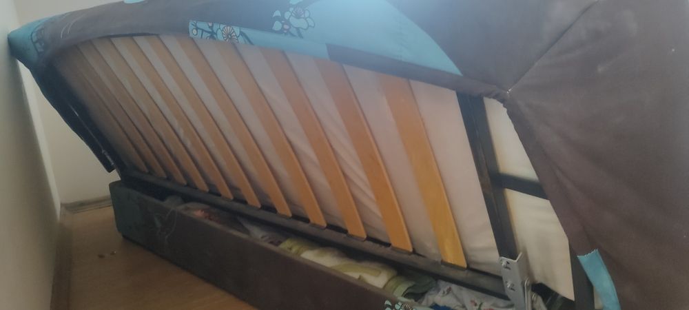 Продам диван ліжко