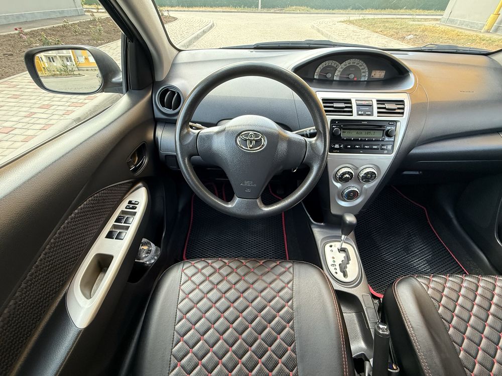 Toyota Yaris 2008г, Полноценный Автомат, 1,5 двигатель.