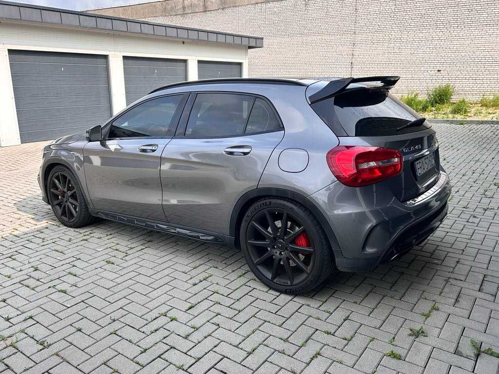 Mercedes-Benz GLA 45 AMG