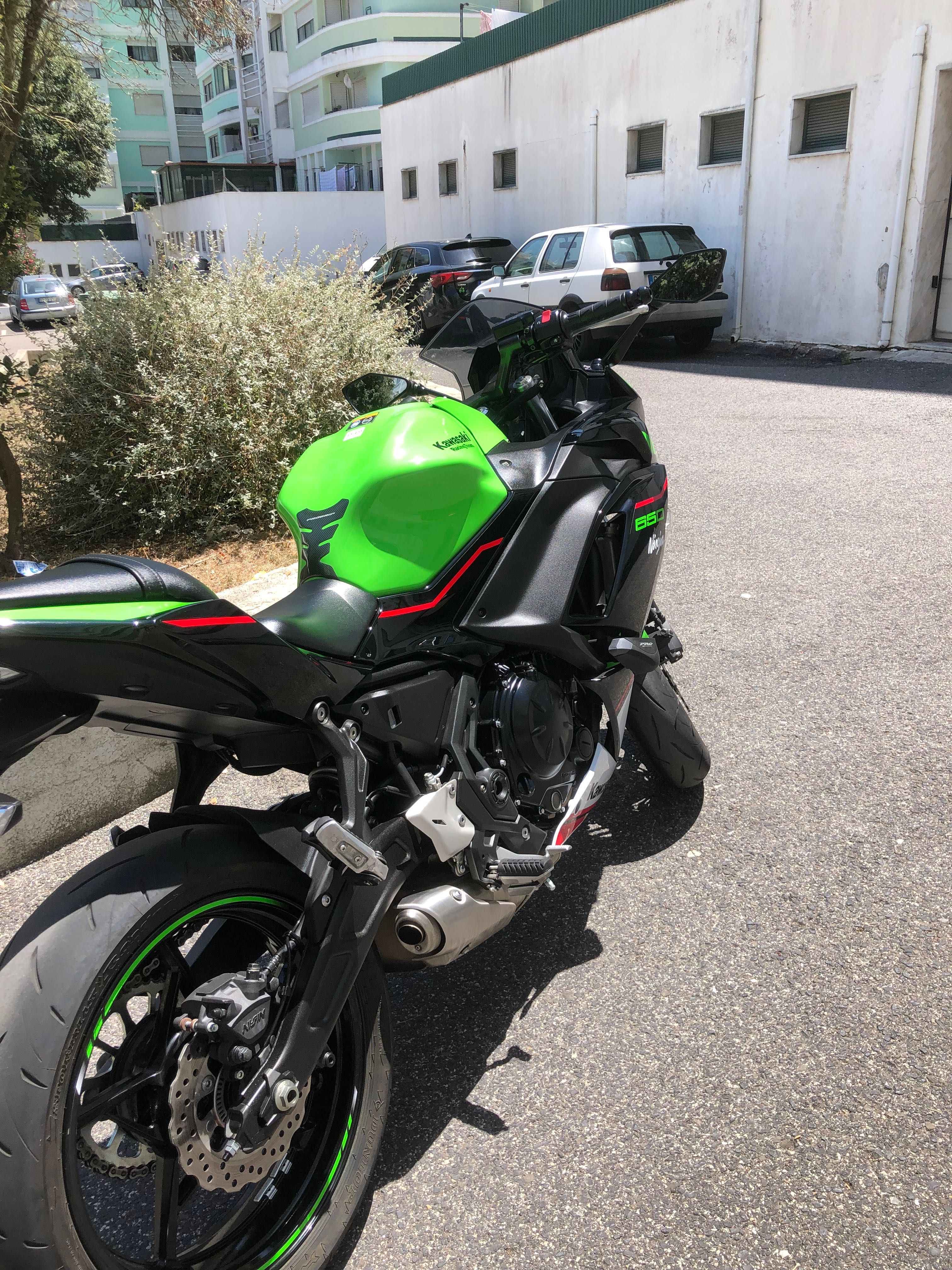 Kawasaki ninja 650 KRT 2022