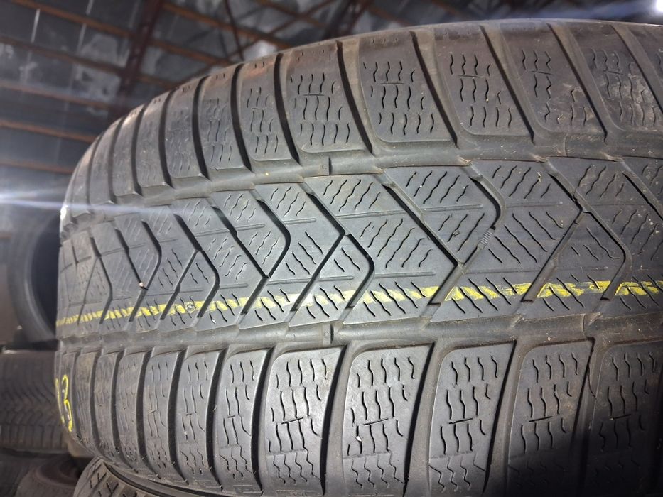 245/45 R18 Pirelli Sottozero комплект шини бу зима