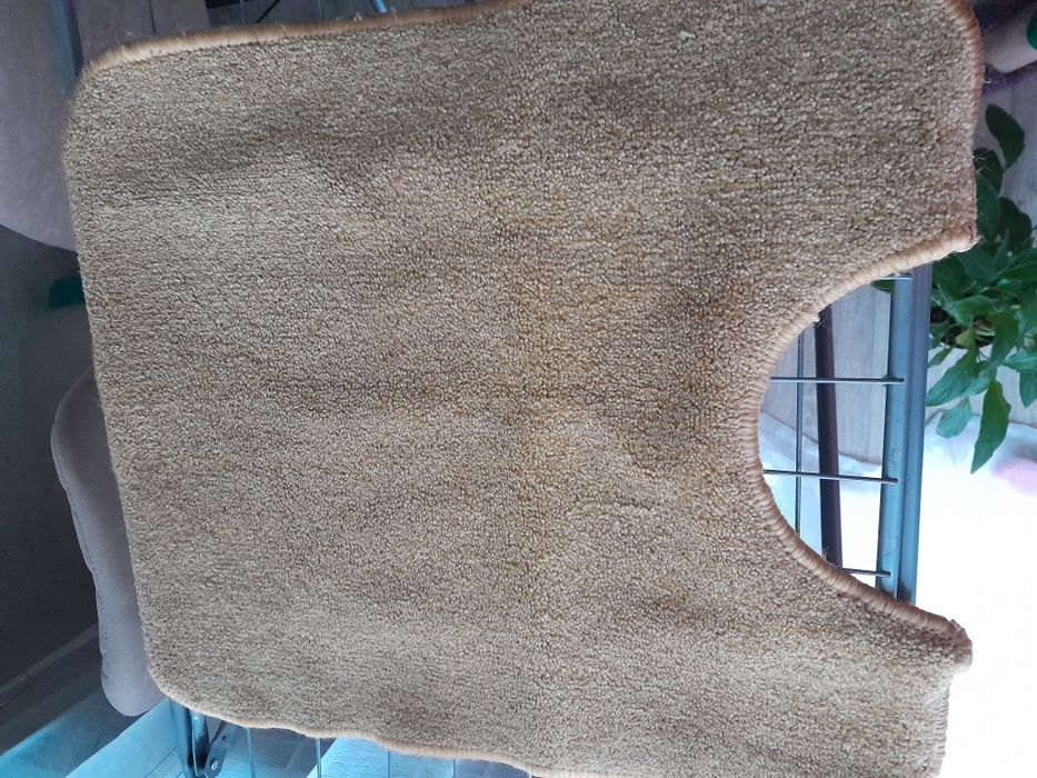 Продам килими  для ванної кімнати. Ціна від 250за комплект