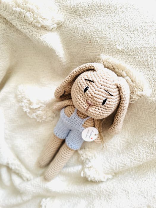 Maskotka zrobiona na szydełku handmade