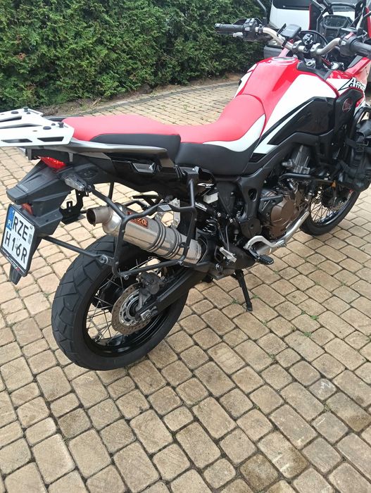 Honda CRF 1000 L Africa Twin manual 2017