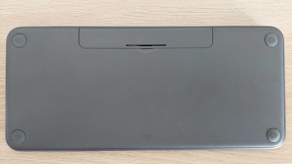 Teclado Logitech K380 (Layout US, sem fios)