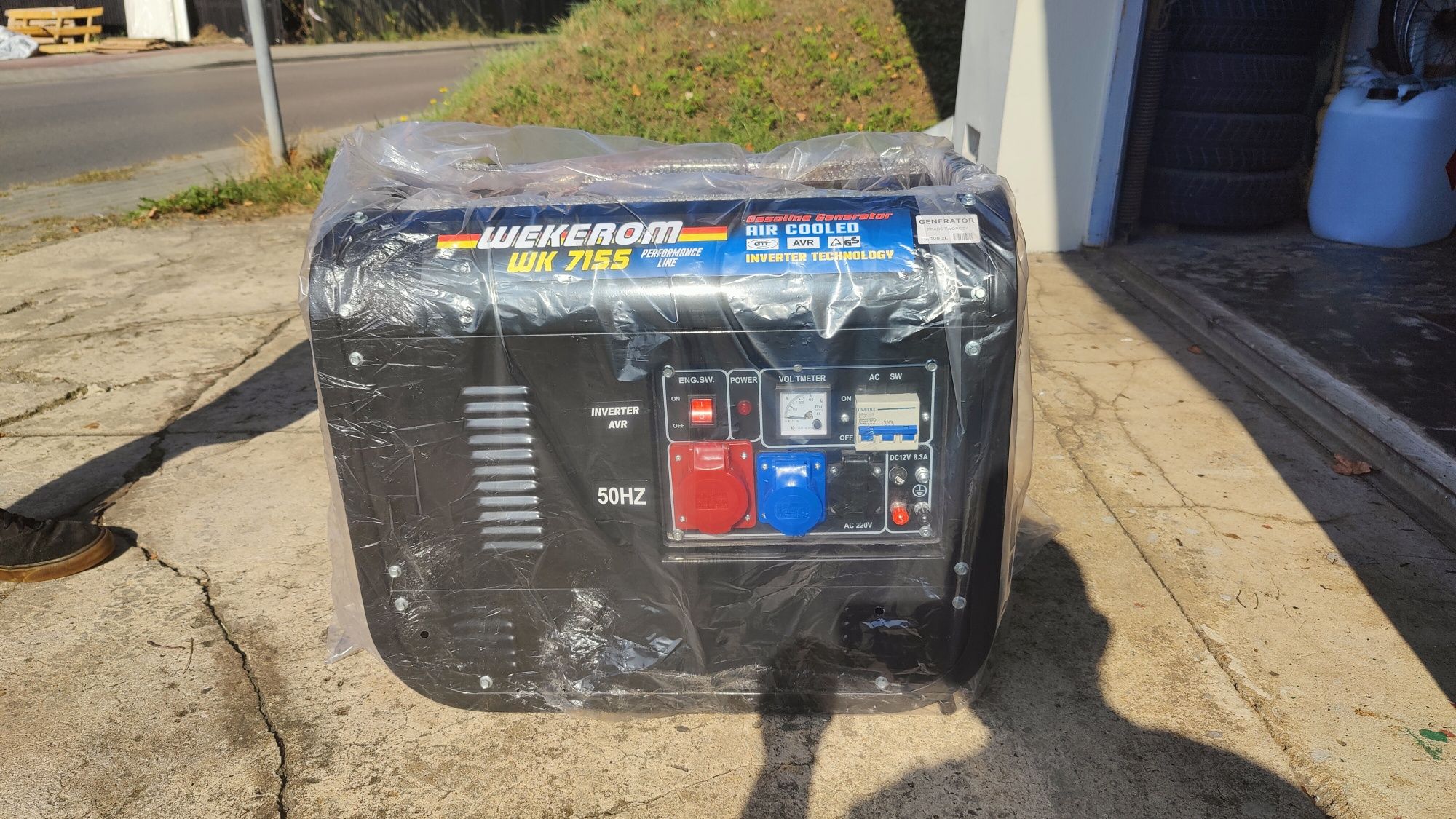 Agregat prądotwórczy WEKEROM WK7155 6,7kVA 230V i 400V