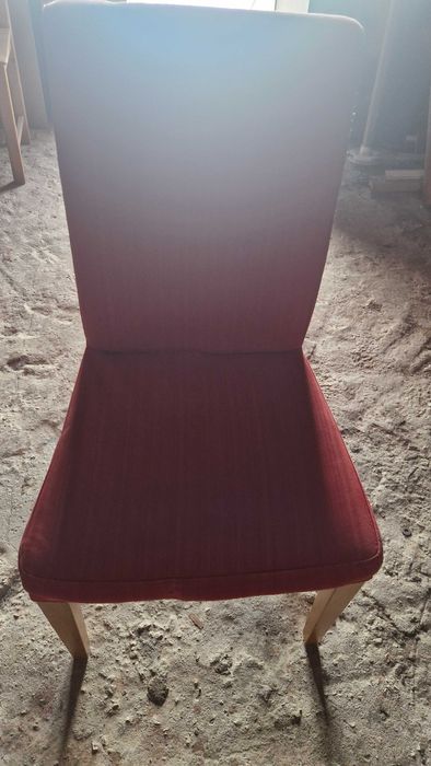 3 Cadeiras Ikea usadas em bom estado vermelhas