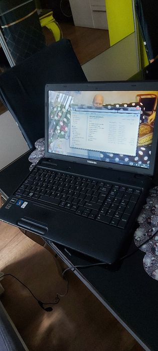 Sprzedam laptopa Toshiba