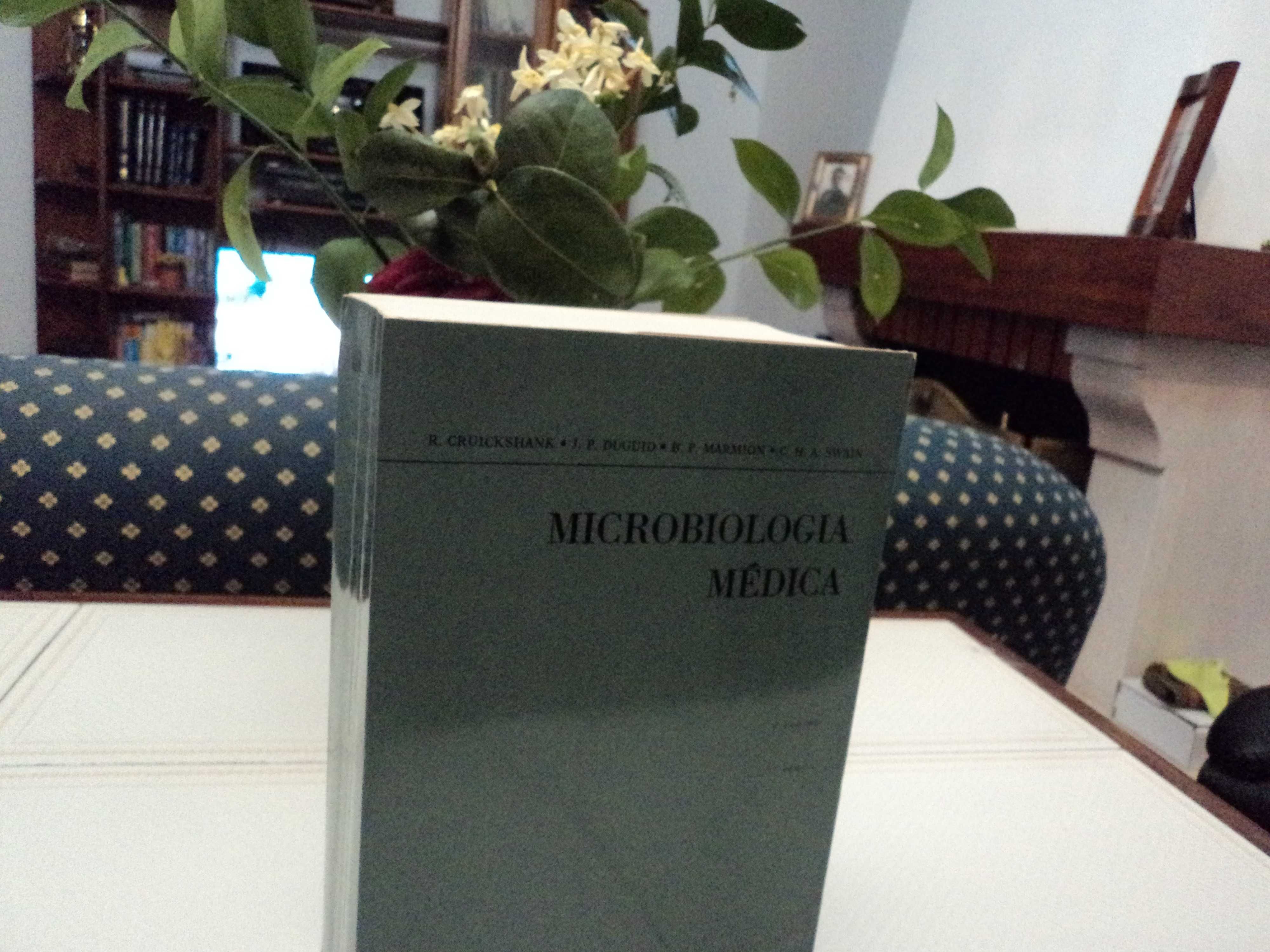 LIVRO - MICROBIOLOGIA MÉDICA