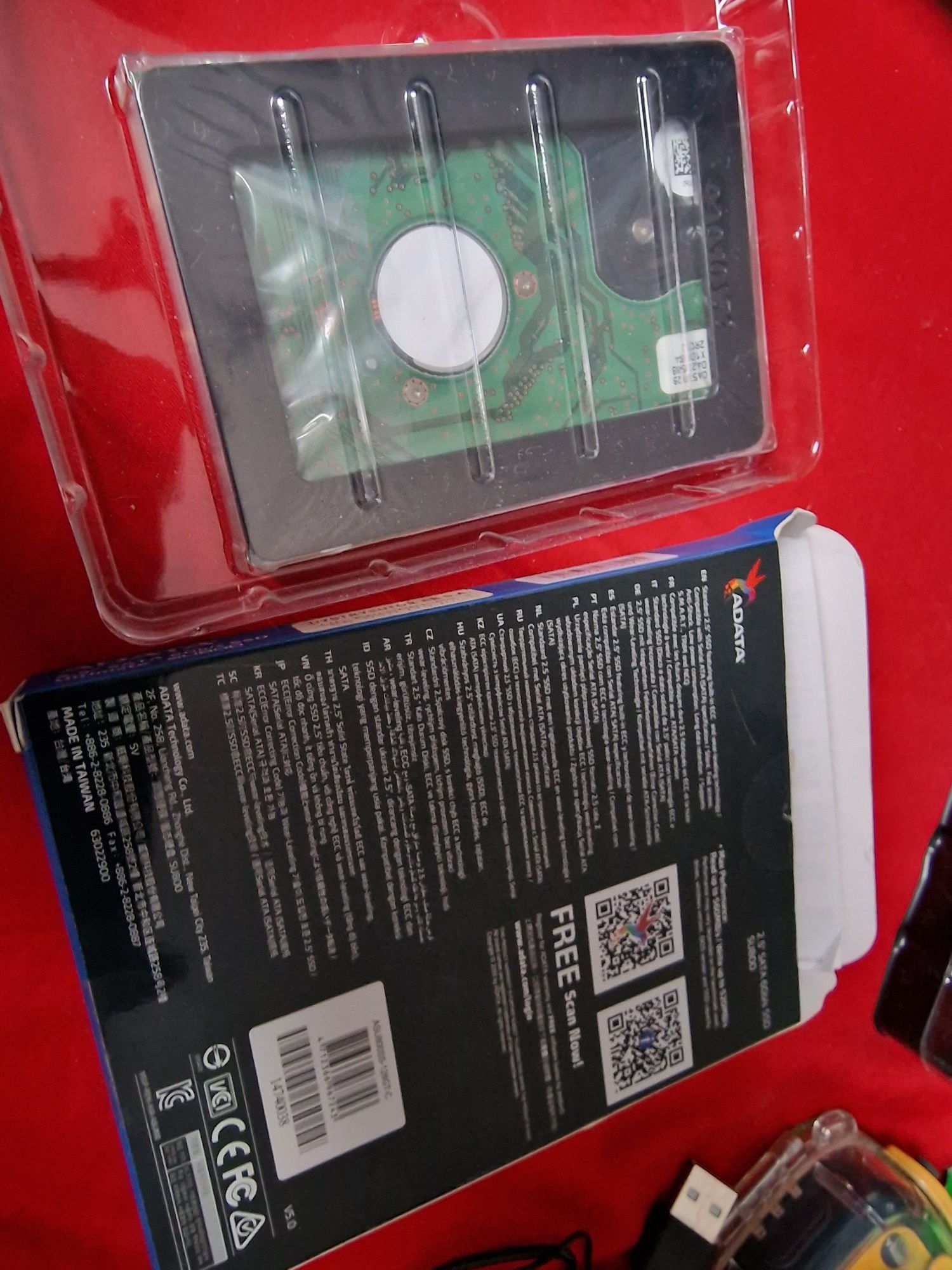 Nowy dysk hitachi adata 128gb