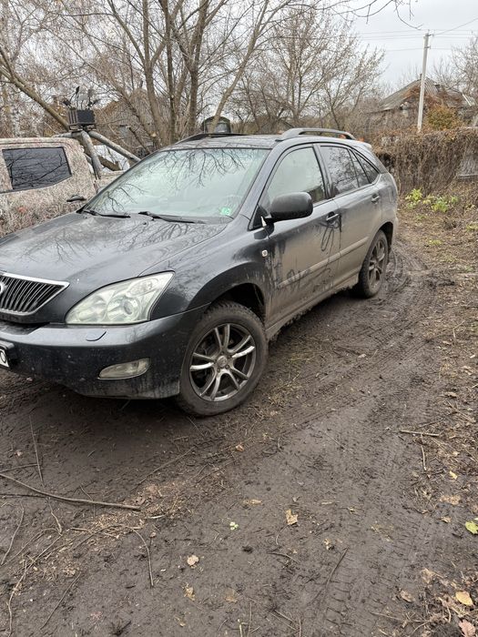 Lexus rx 300  2004 року  в гарному станіна пружинах
